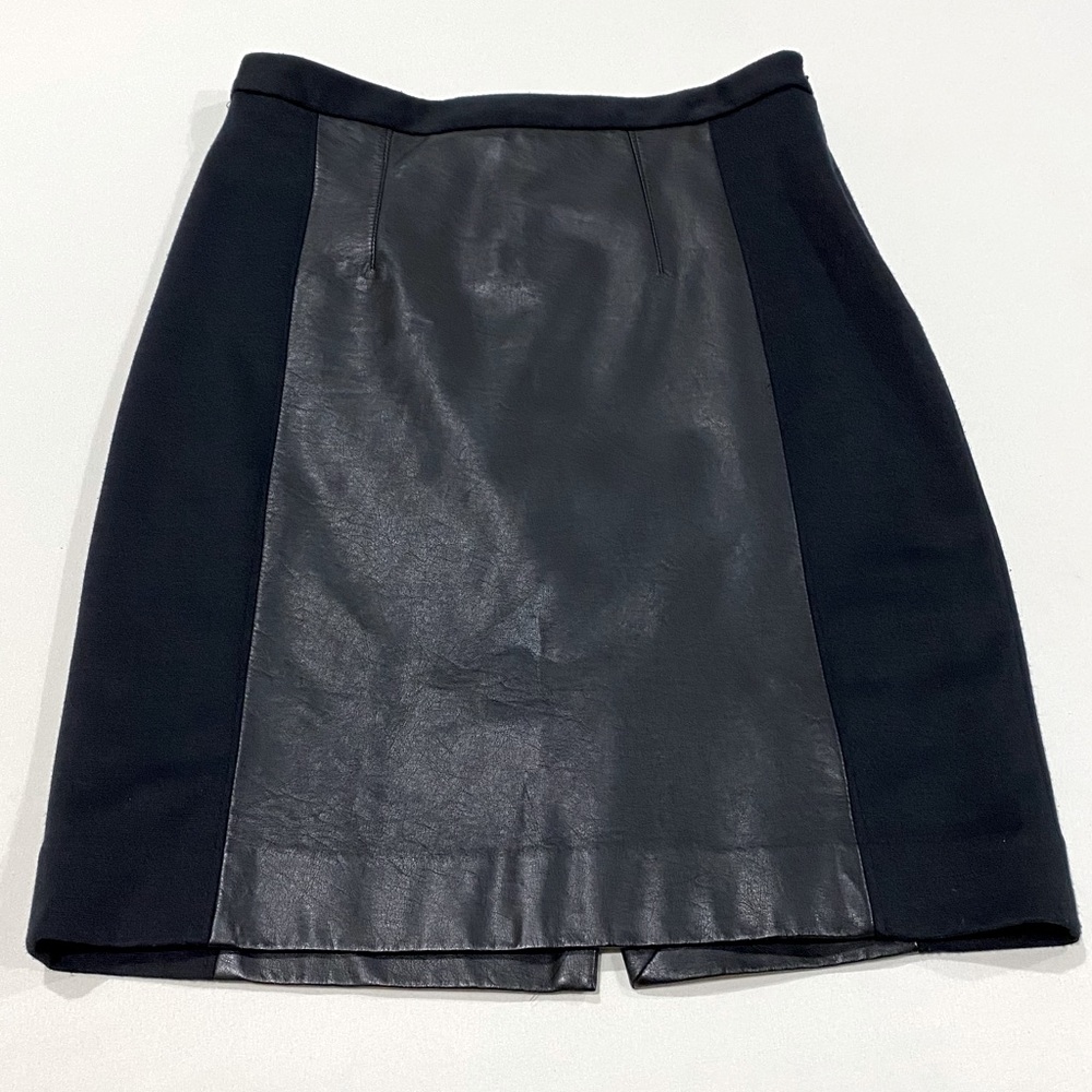 🎉The Limited Black Skirt w Faux Leather Panel Size 8 Fully Lined w Side Zipper